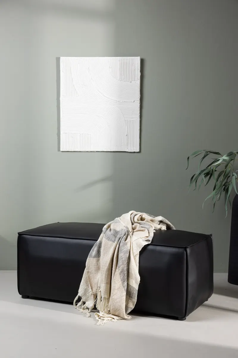 Palermo Hocker aus schwarzem Kunstleder, im Wohnraum, Ansicht 1
