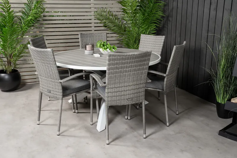 Parma & Anna Gartenmöbel-Set mit rundem Tisch und 4 Geflechtstühlen in Grau, im Wohnraum, Ansicht 2
