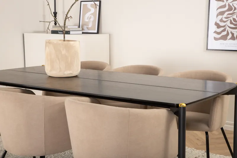 Pelle & Berit Essgruppe mit rechteckigem Esstisch und 6 Polsterstühlen in Beige, Gestell Schwarz, im Wohnraum, Ansicht 3