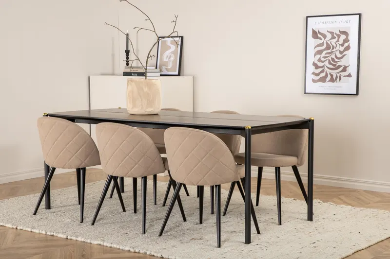 Pelle & Velvet Essgruppe mit rechteckigem Esstisch und 6 Polsterstühlen mit Ziernaht in Beige, Gestell Schwarz, im Wohnraum, Ansicht 2