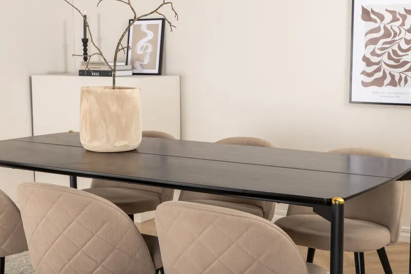 Pelle & Velvet Essgruppe mit rechteckigem Esstisch und 6 Polsterstühlen mit Ziernaht in Beige, Gestell Schwarz, im Wohnraum, Ansicht 3