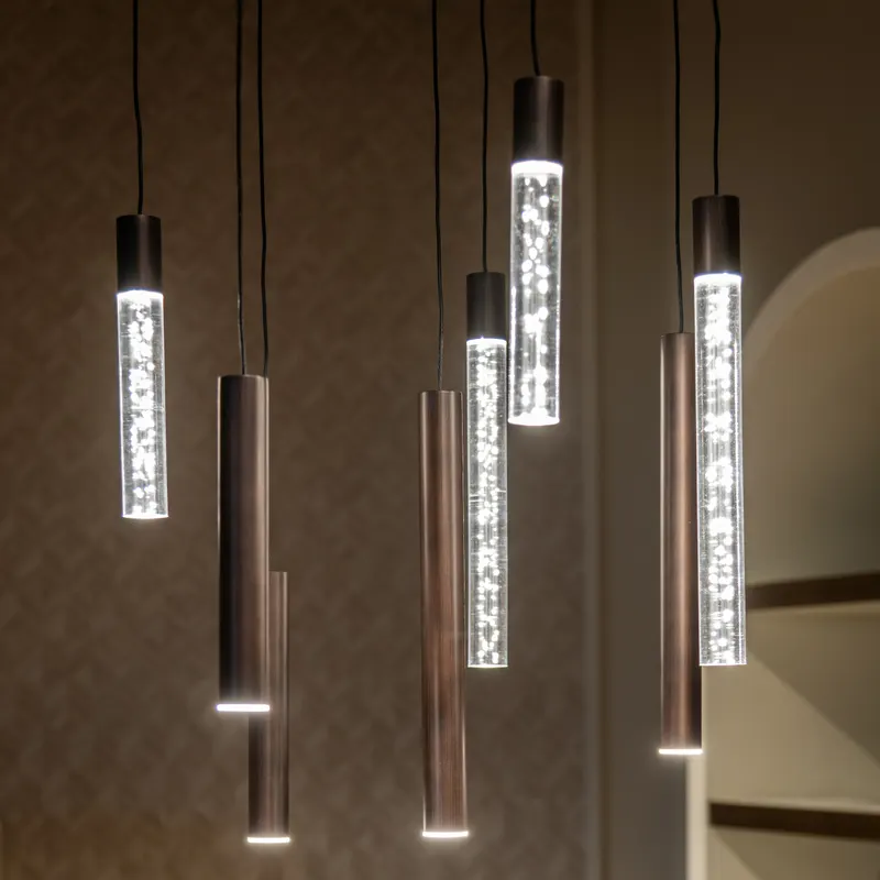 Pendelleuchte Oxley, Bronzefarben, klein von Richmond Interiors, Wohnbeispiel 4, im Wohnraum