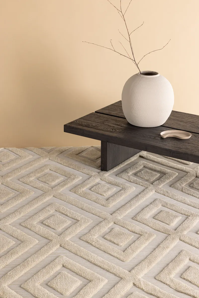 Pia Kurzflor-Teppich mit Rautenmuster in 230 × 160 cm, Beige, im Wohnraum, Ansicht 2