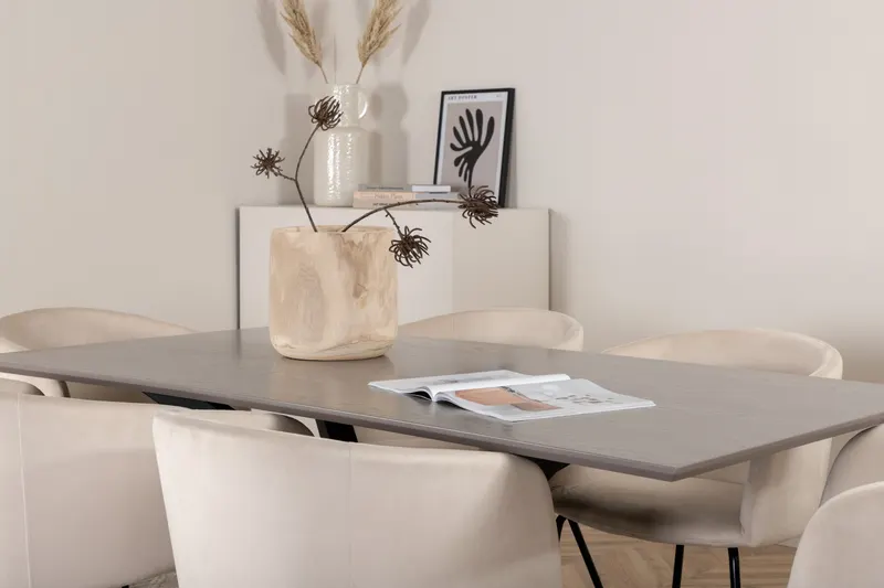 Piazza & Berit Essgruppe mit rechteckigem Esstisch und 6 Polsterstühlen in Beige, Gestell Schwarz, im Wohnraum, Ansicht 3