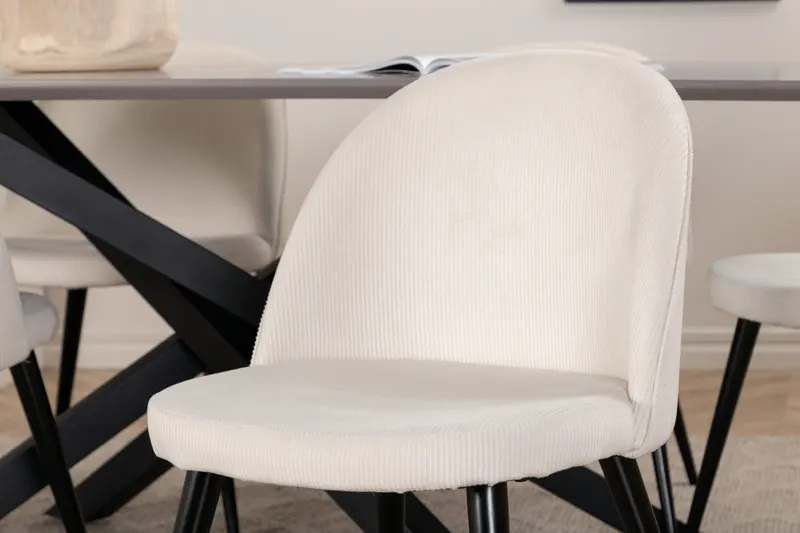 Piazza & Velvet Esstisch mit Kreuzgestell und 6 gepolsterten Stühlen in Grau, Gestell Schwarz, Beige, im Wohnraum, Ansicht 5