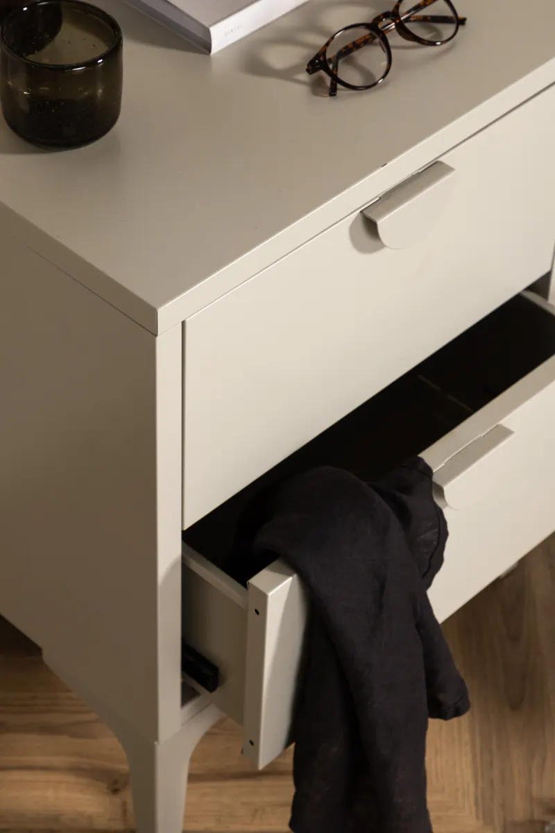 Piring Kommode aus Stahl in 40 × 60 × 45 cm, Beige, im Wohnraum, Ansicht 4