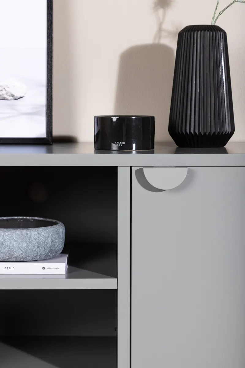 Piring TV-Schrank aus Stahl mit zwei Türen in Hellgrau, im Wohnraum, Ansicht 3