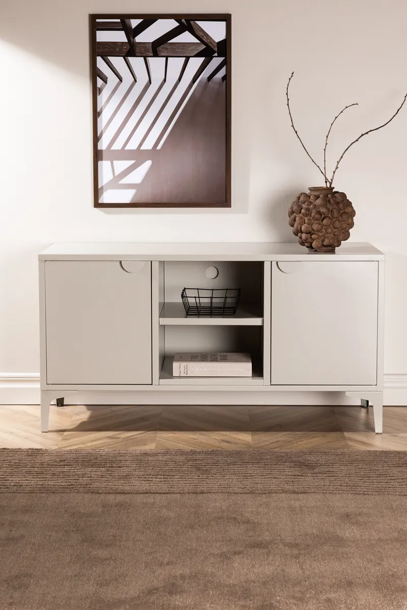 Piring TV-Schrank aus Stahl mit zwei Türen in Beige, im Wohnraum, Ansicht 1