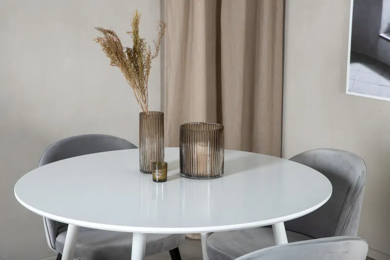 Plaza & Velvet runder Esstisch mit 4 gepolsterten Stühlen in Weiß, Grau, Gestell Schwarz, im Wohnraum, Ansicht 3