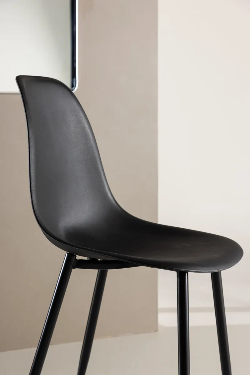 Polar Esszimmerstühle im 2er-Set mit Kunststoffschale in Schwarz, im Wohnraum, Ansicht 2
