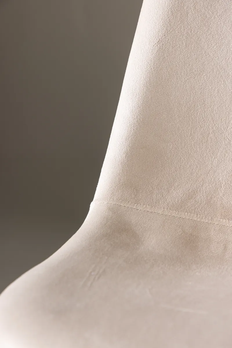 Polar Esszimmerstühle im 2er-Set in Beige, Gestell Schwarz, Polyester-Samt, im Wohnraum, Ansicht 3