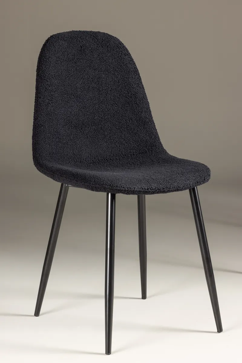 Polar Esszimmerstühle im 2er-Set in Schwarz, Polyester-Teddystoff, im Wohnraum, Ansicht 2