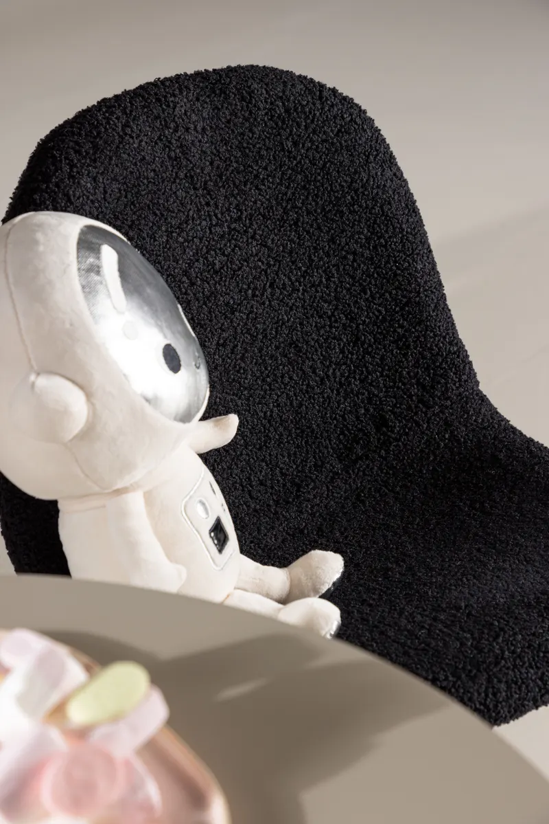 Polar Kinderstuhl im 2er-Set aus Teddystoff in Schwarz, im Wohnraum, Ansicht 3