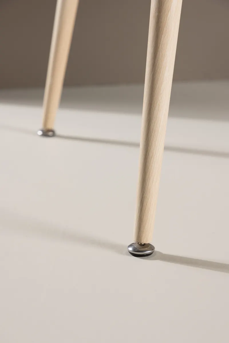 Polar rechteckiger Kindertisch mit Stahlbeinen in 51 × 80 × 60 cm, Whitewash, im Wohnraum, Ansicht 4