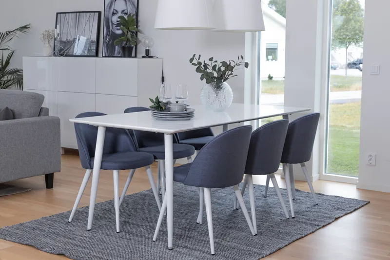 Polar & Velvet Essgruppe mit rechteckigem Esstisch und 6 Polsterstühlen in Blau, Gestell Weiß, im Wohnraum, Ansicht 2