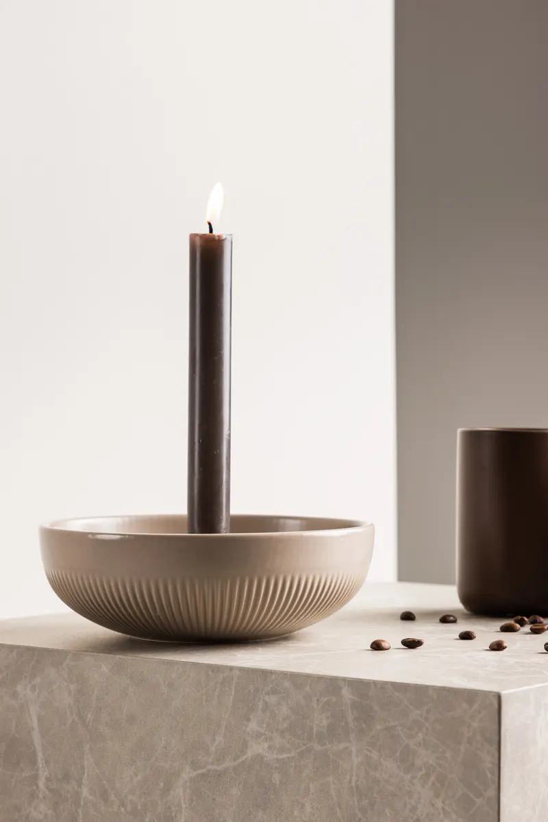 Posh Kerzenständer als Schale aus Steinzeug, im Wohnraum, Ansicht 1