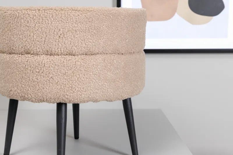 Pot runder Hocker mit Stahlbeinen in Beige, Gestell Schwarz, Polyester-Teddystoff, im Wohnraum, Ansicht 4