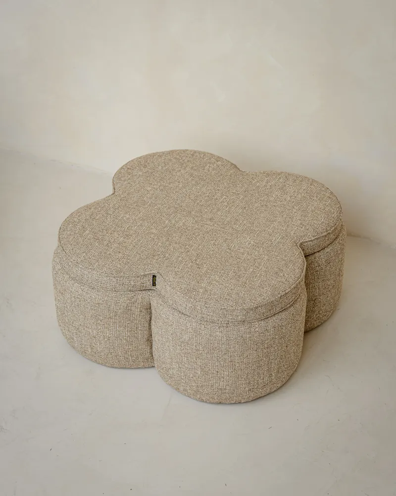Pouf Corbeau, Sand tweed von Richmond Interiors, Wohnbeispiel 5, im Wohnraum