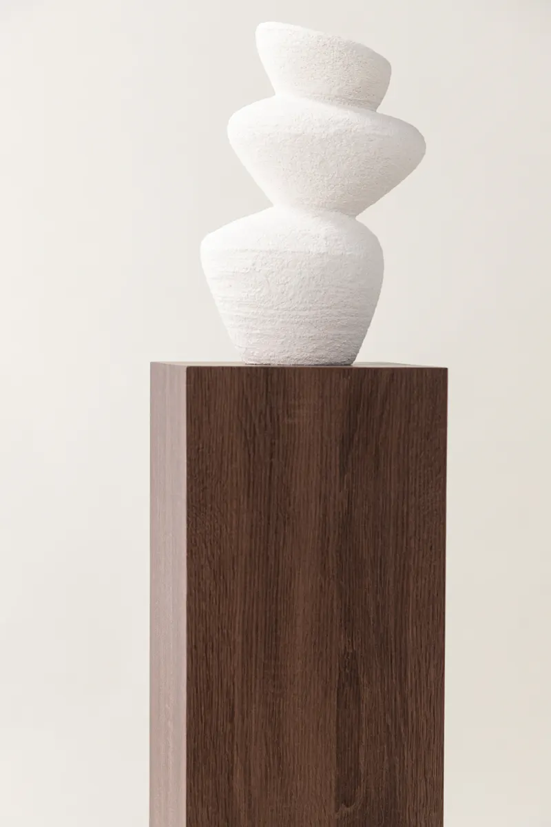 Ramsvik hoher Beistelltisch in Säulenform in 23 × 23 cm, Braun, im Wohnraum, Ansicht 4