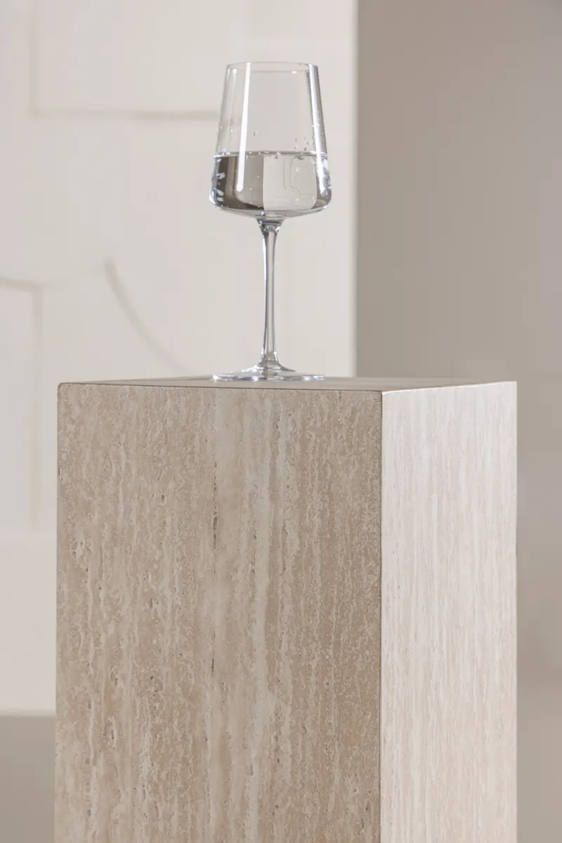 Ramsvik hoher Beistelltisch in Säulenform in 23 × 23 cm, Beige, im Wohnraum, Ansicht 3