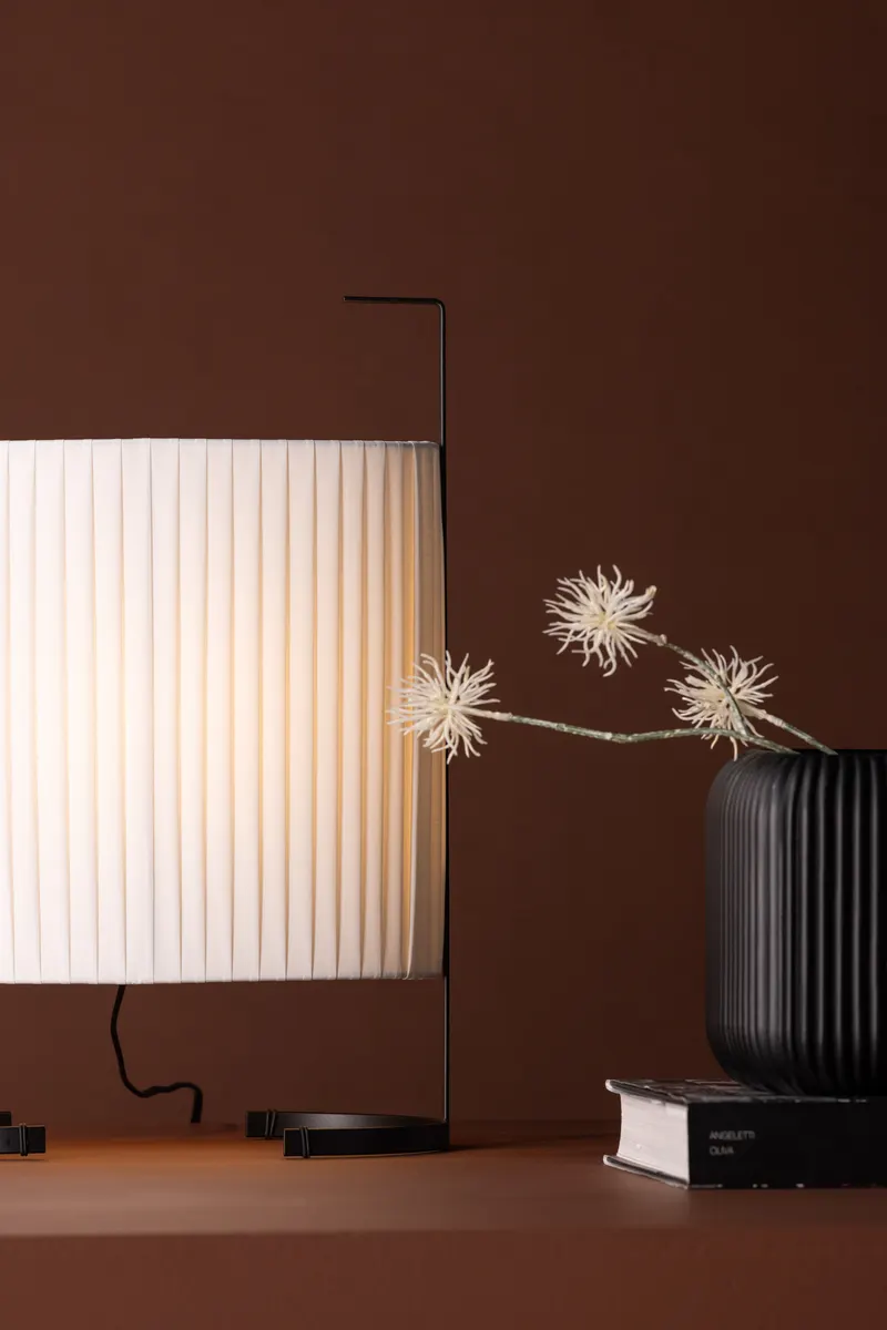 Rennes Stehlampe mit Stoffschirm in 35 × 48 × 20 cm, im Wohnraum, Ansicht 2
