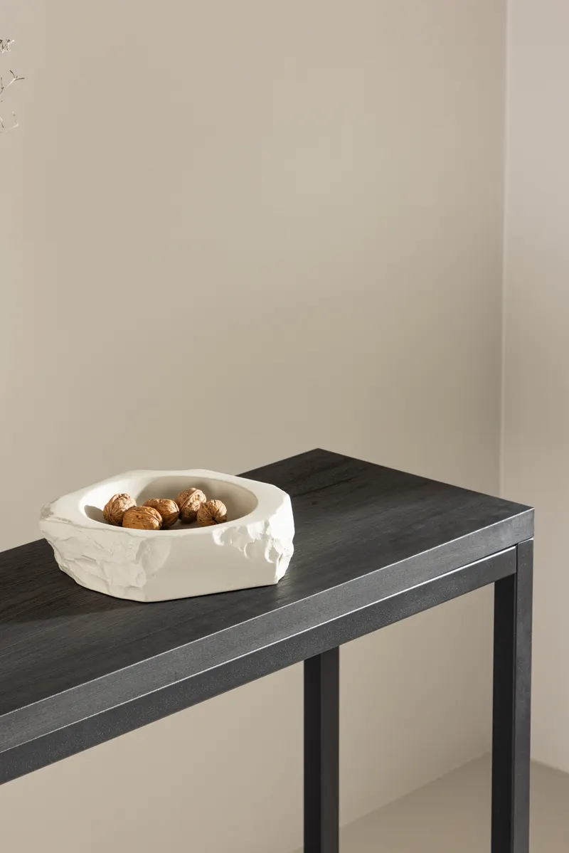 Rise schmaler Beistelltisch mit Stahlgestell in 110 × 30 cm, Schwarz, im Wohnraum, Ansicht 3