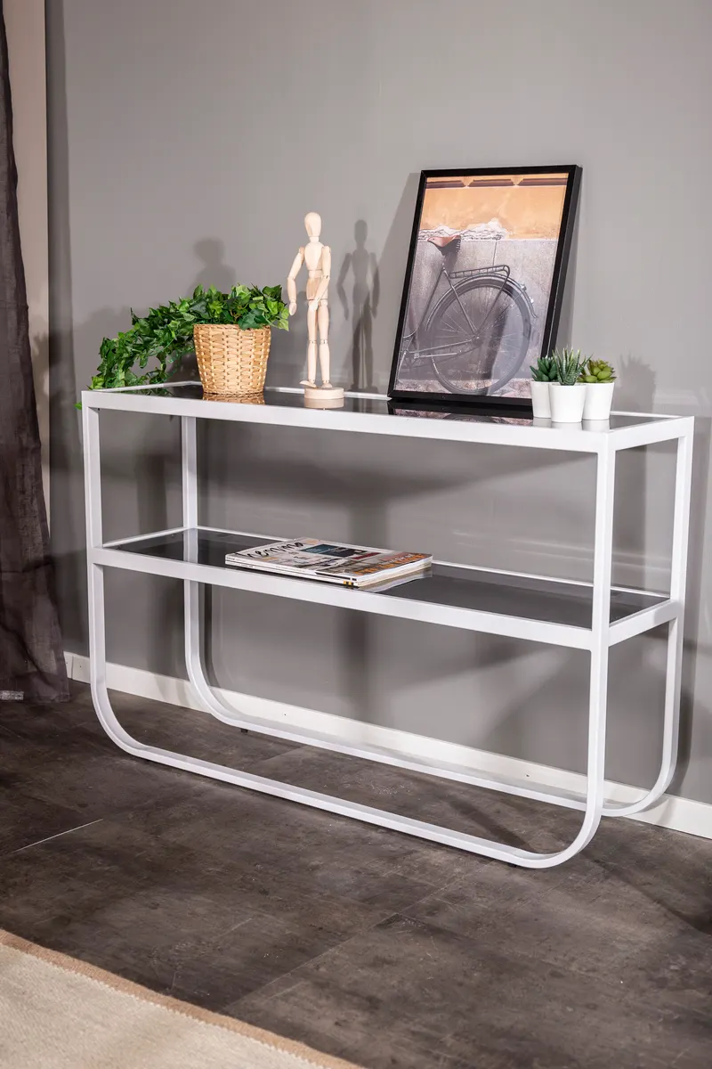 Rocker Beistelltisch mit Rauchglas, im Wohnraum, Ansicht 1