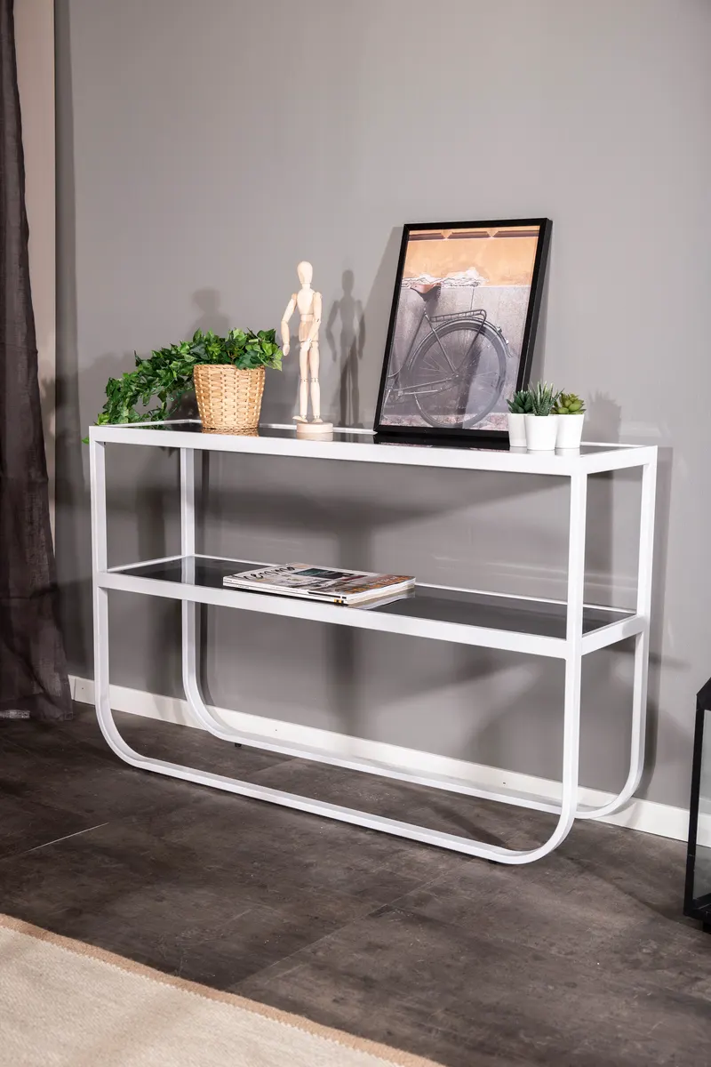 Rocker Beistelltisch mit Rauchglas, im Wohnraum, Ansicht 2