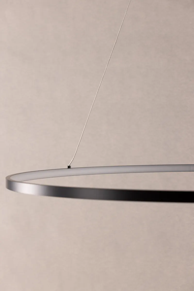 Rödäng x Josefin Lustig LED-Pendelleuchte als Ring, im Wohnraum, Ansicht 2