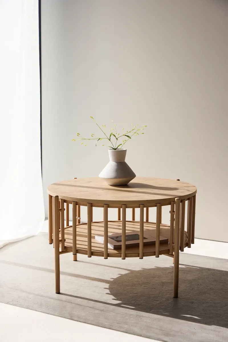 Rubbo runder Couchtisch Ø 80 cm mit Lamellenkranz, im Wohnraum, Ansicht 1