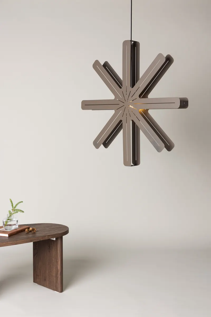 Säfsen Stern-Hängelampe aus Stahl in Ø 80 cm, im Wohnraum, Ansicht 1