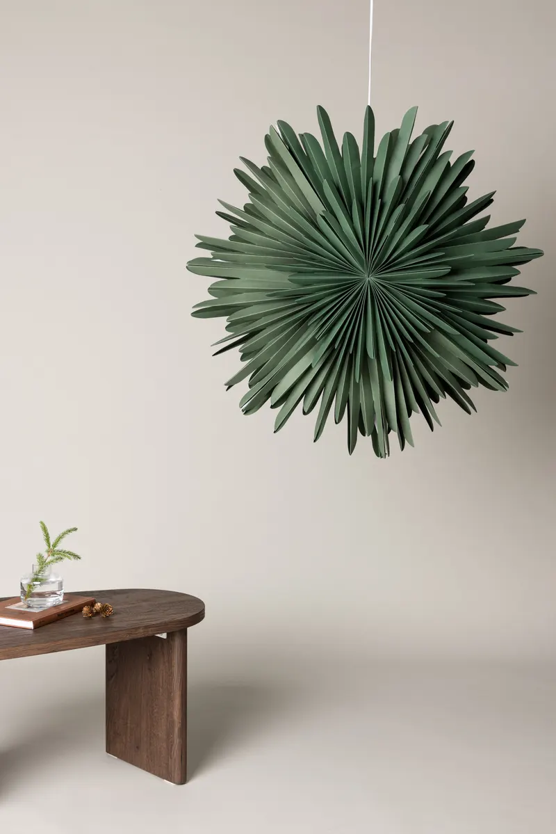 Sälen Papierstern Hängelampe in Ø 80 cm, Grün, im Wohnraum, Ansicht 1