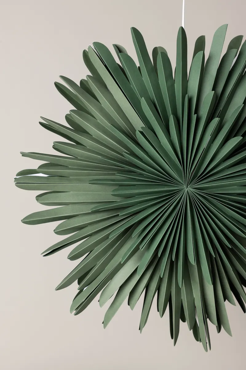 Sälen Papierstern Hängelampe in Ø 80 cm, Grün, im Wohnraum, Ansicht 2