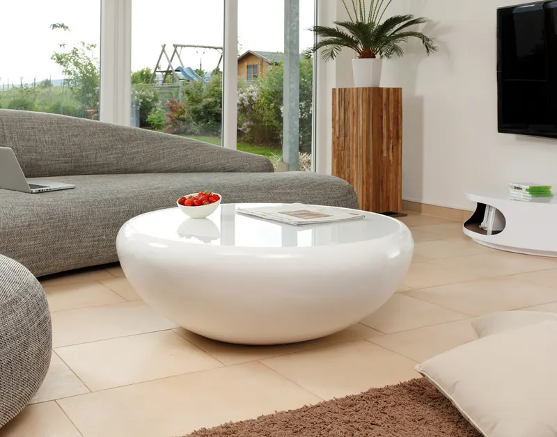 Runder Couchtisch Ø 100 cm aus weißem Fiberglas, Ansicht 2