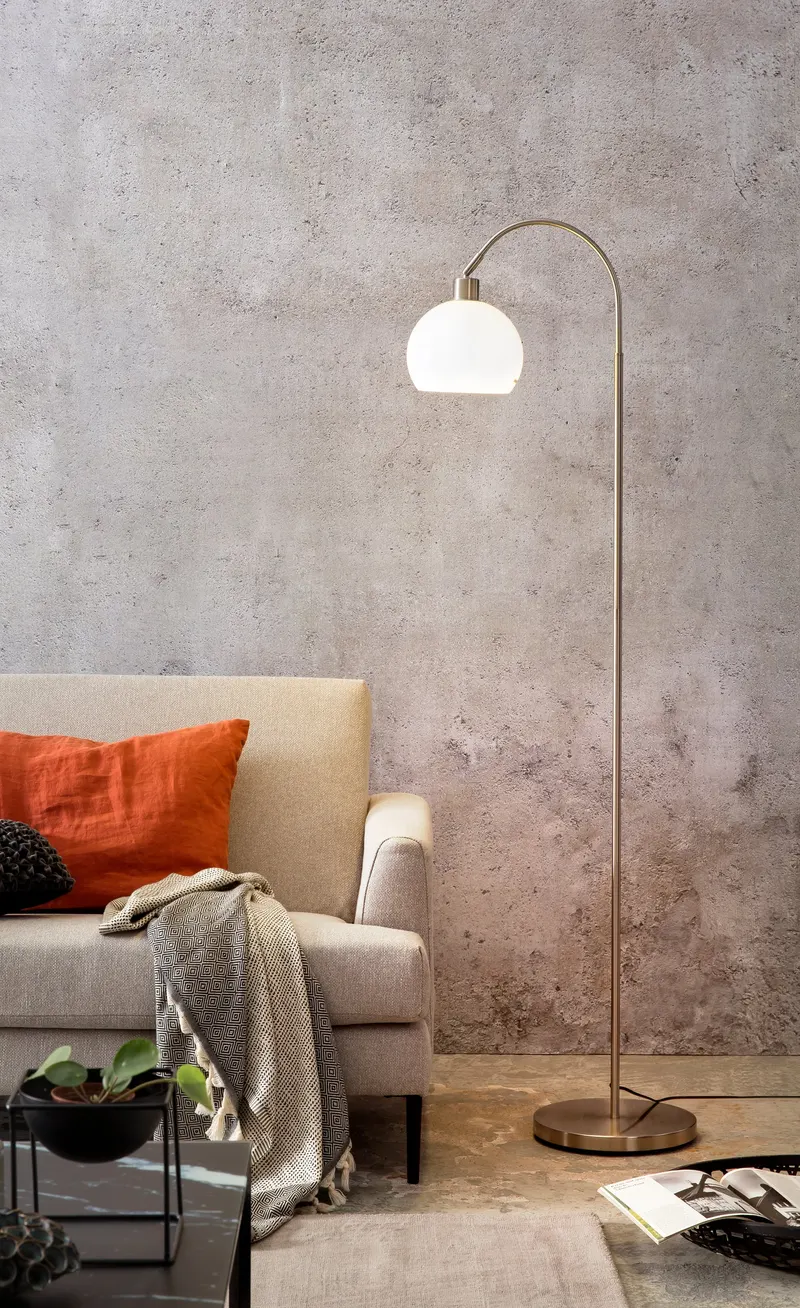 Stehlampe aus Metall mit Kunststoffschirm, Ansicht 2