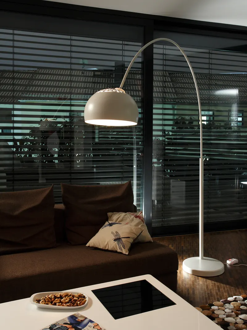 Bogenlampe 195 cm weiß mit Marmorsockel, Ansicht 3