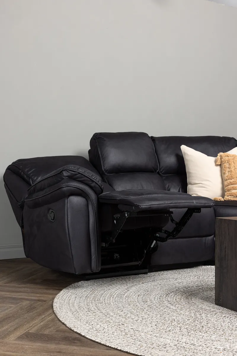 Saranda Sofa Modell 2 mit Liegefunktion in Schwarz, im Wohnraum, Ansicht 5