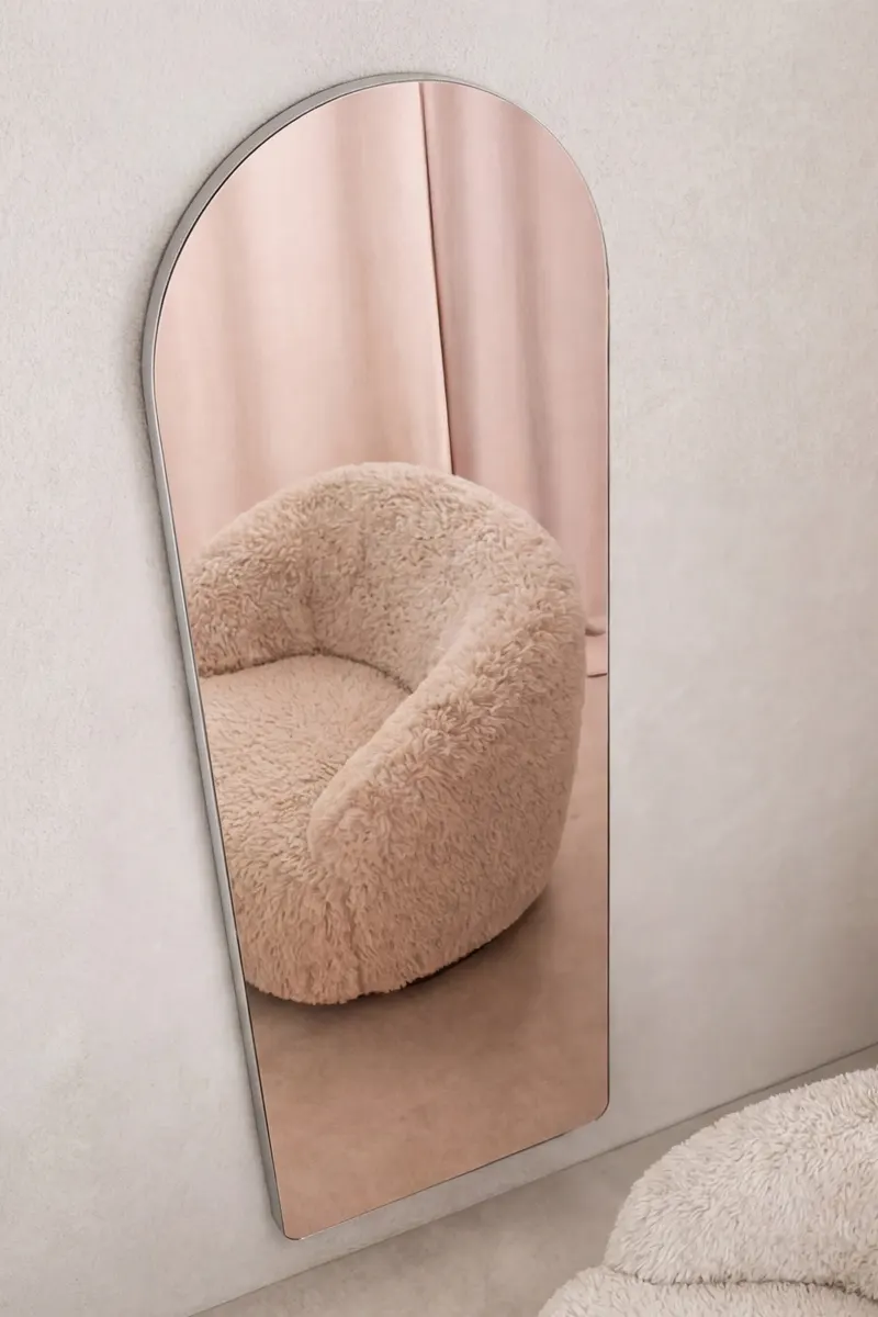 Sarasota Ganzkörperspiegel mit Rundbogen in 190 × 66 cm, Roségold, im Wohnraum, Ansicht 2