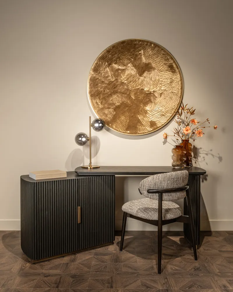 Schreibtisch Cambon, Dunkles Kaffeebraun von Richmond Interiors, Wohnbeispiel 17, im Wohnraum