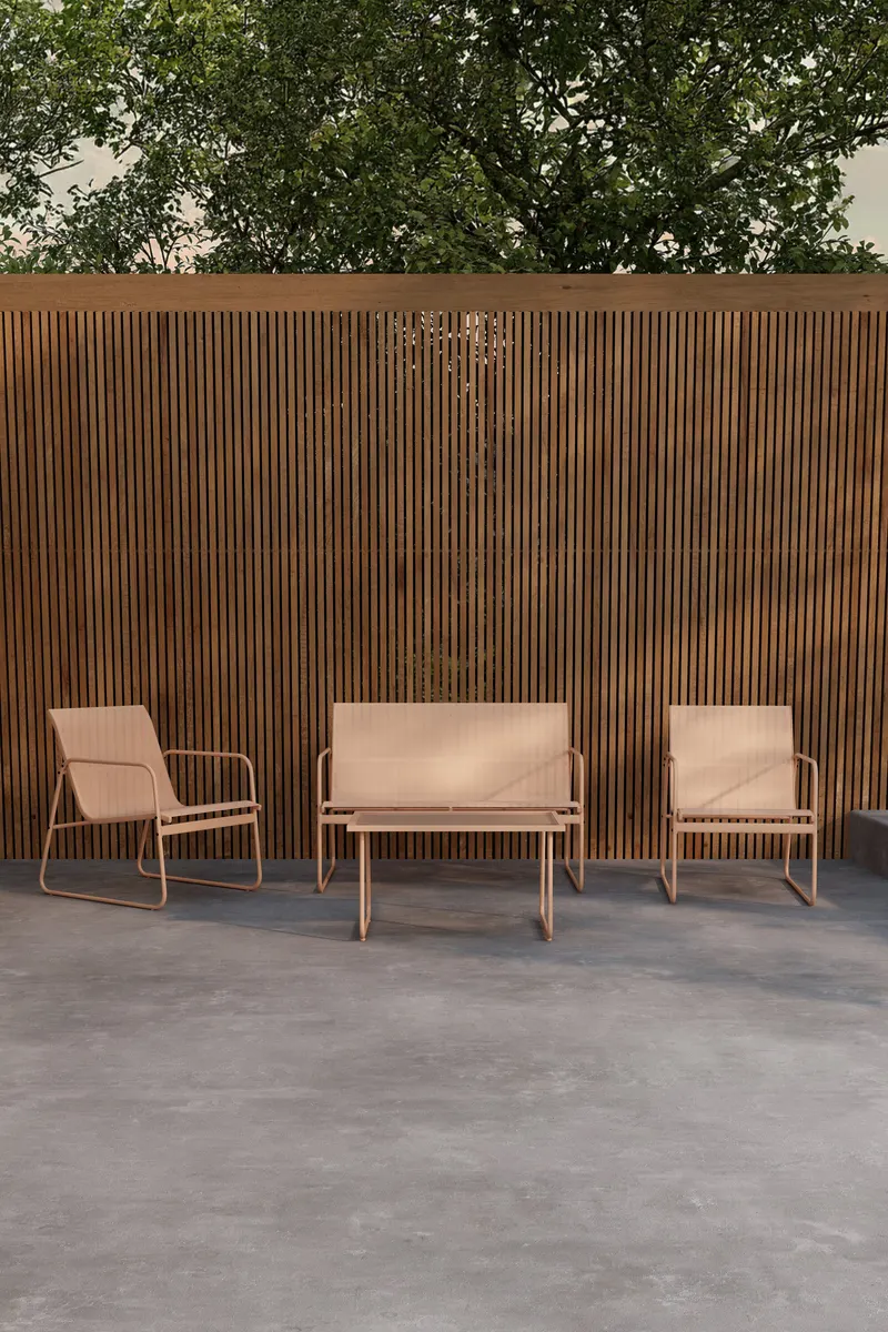 Scopello Gartenlounge mit Sofa, zwei Kufensesseln und Glastisch in Table: 41 × 75 × 44,5, Sofa: 71 × 75 × 110, Chair: 71 × 56 × 75 cm, Beige, im Wohnraum