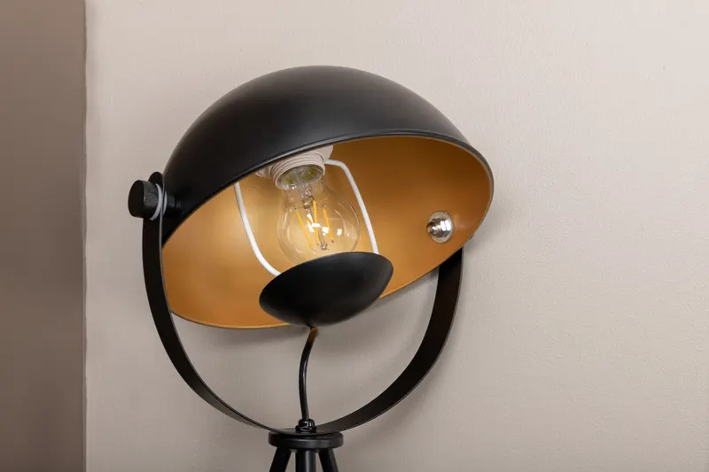 Search Tischlampe, im Wohnraum, Ansicht 3
