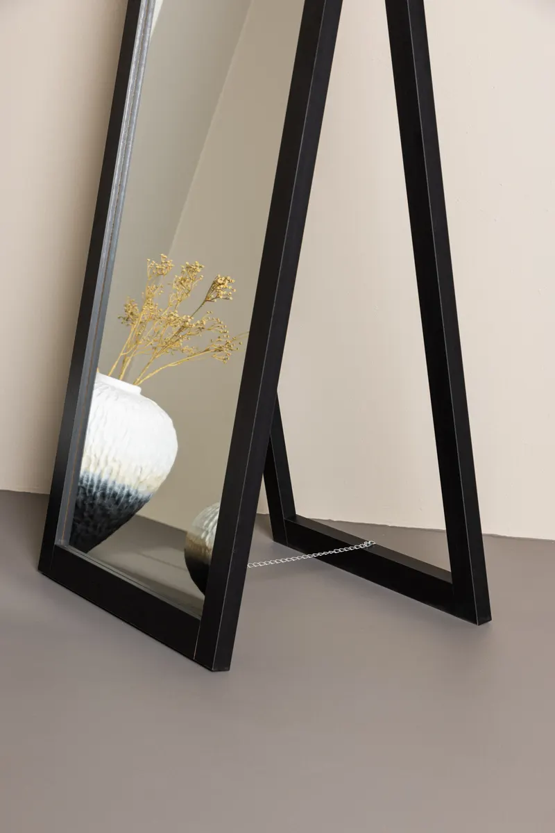 Sebring Ganzkörperspiegel, rechteckig gerahmt in 39 × 170 × 55 cm, Schwarz, im Wohnraum, Ansicht 2