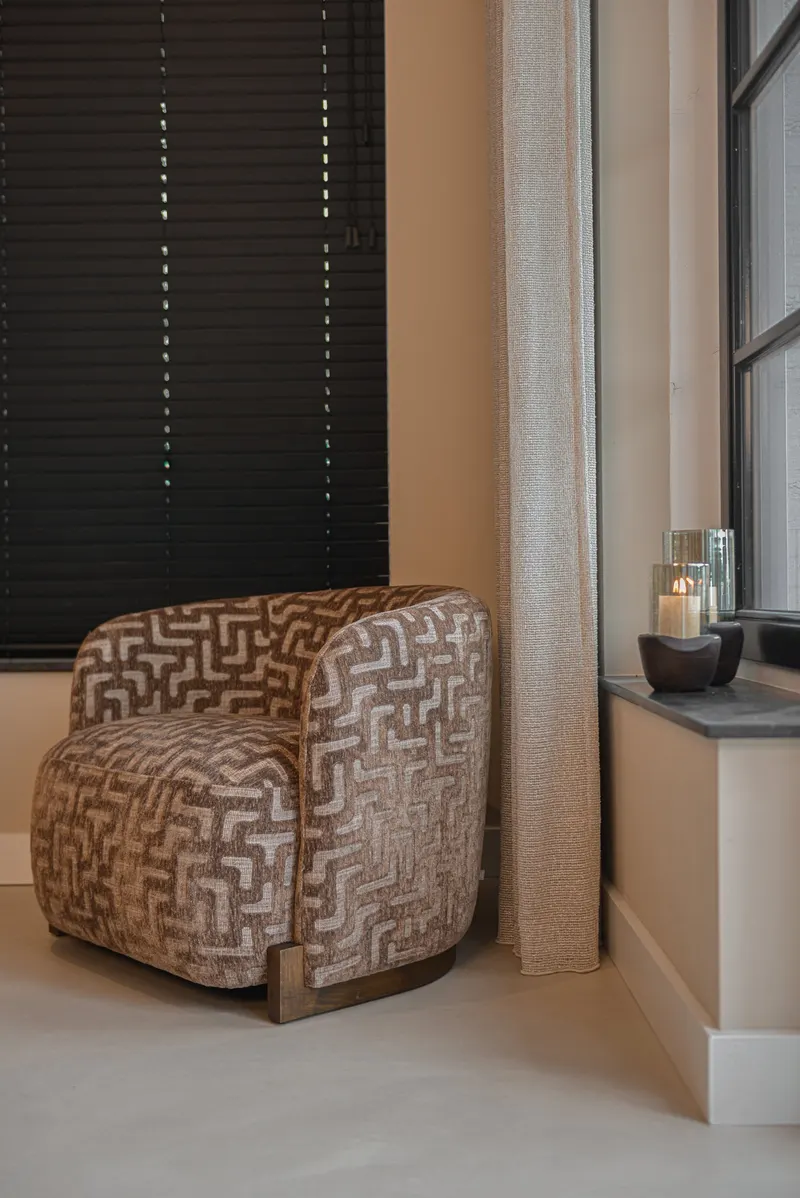 Sessel Hannah, Brown labyrinth, feuerhemmend von Richmond Interiors, Wohnbeispiel 6, im Wohnraum