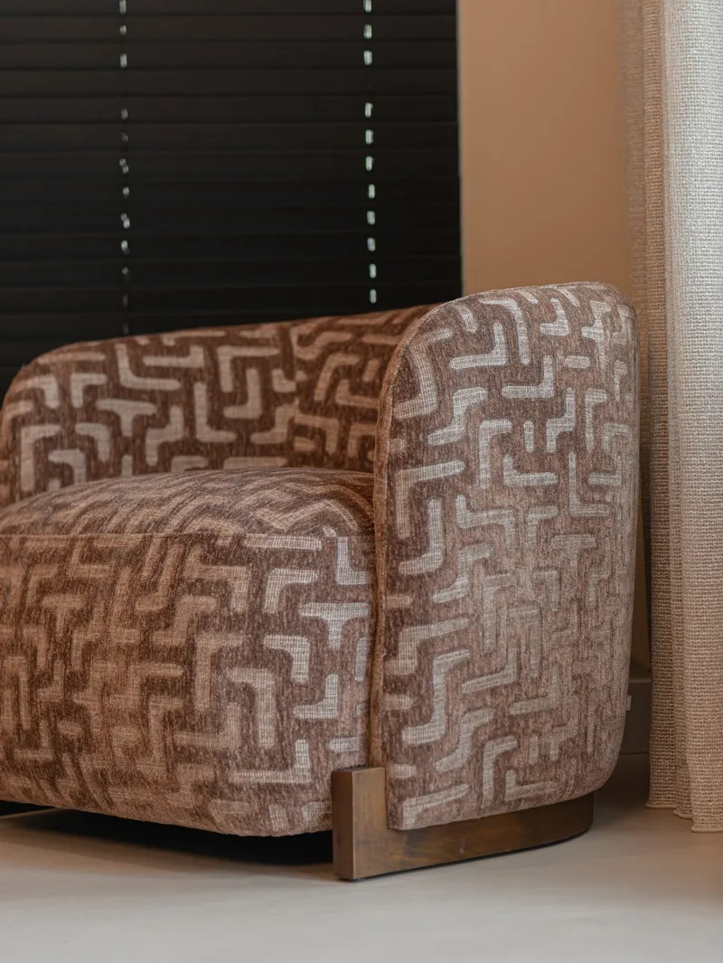 Sessel Hannah, Brown labyrinth, feuerhemmend von Richmond Interiors, Wohnbeispiel 7, im Wohnraum