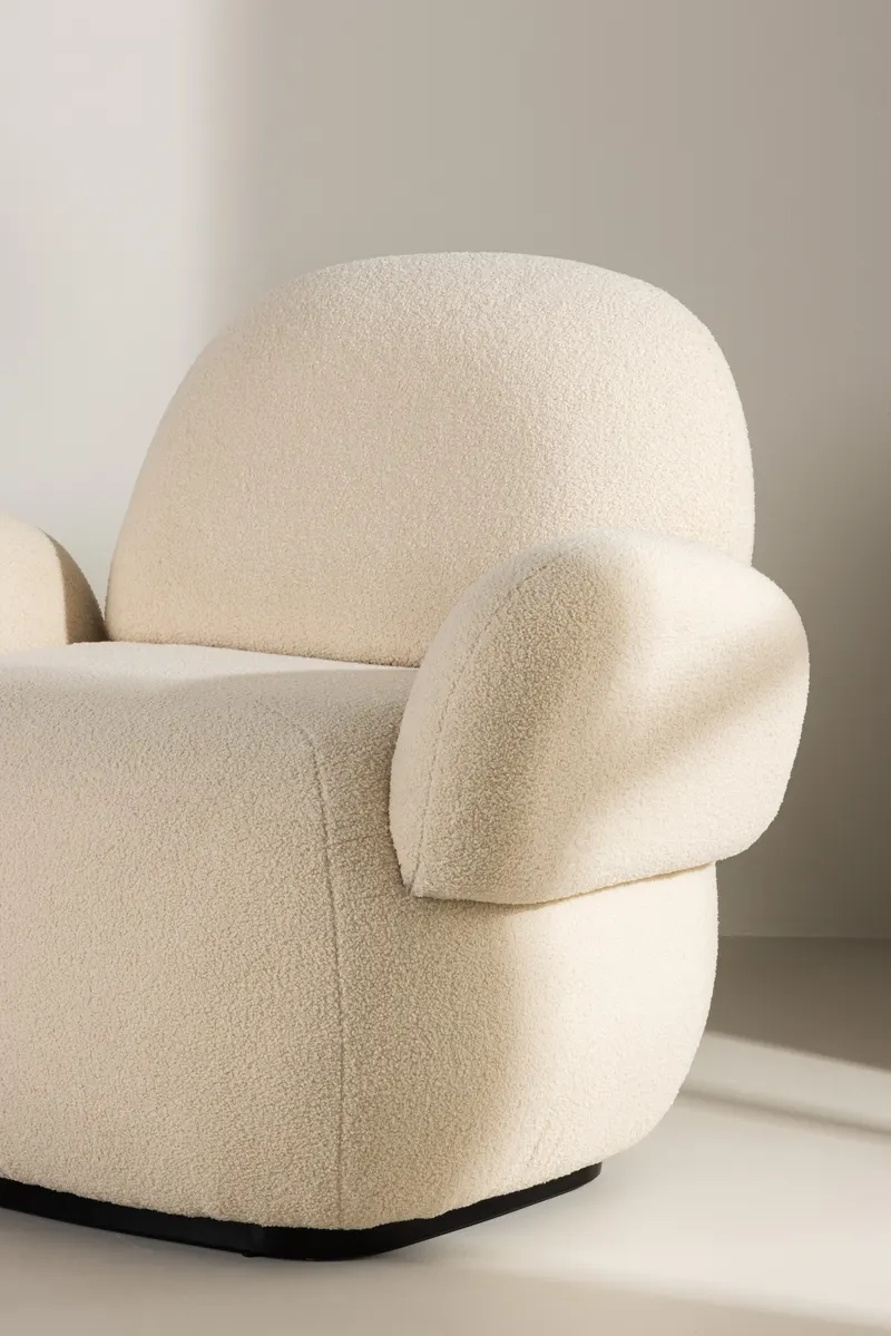 Sevilla Chenille-Sessel mit gerundeten Armlehnen, im Wohnraum, Ansicht 2