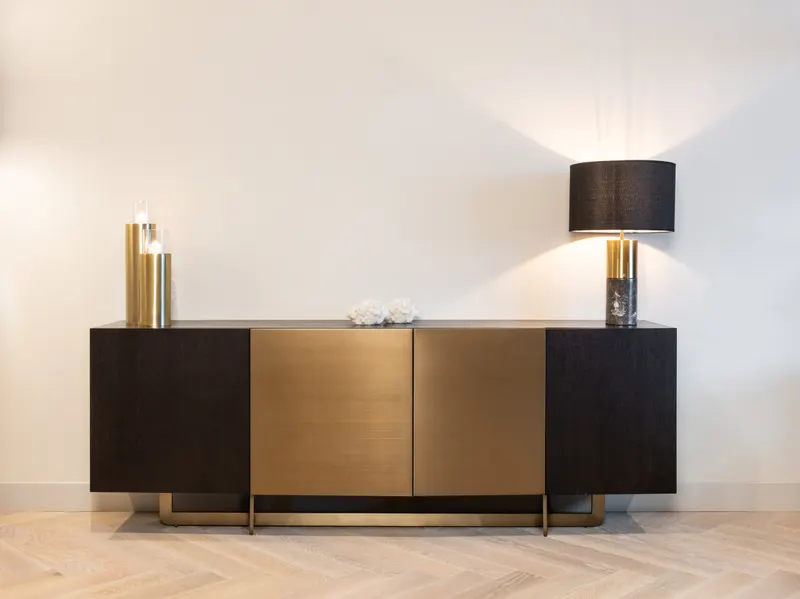 Sideboard Alexander Jones, Charcoal von Richmond Interiors, Wohnbeispiel 7, im Wohnraum