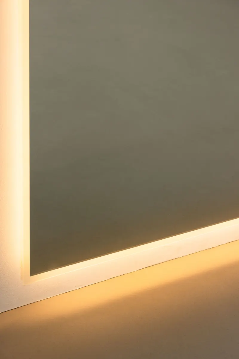 Skeppsvik x Josefin Lustig Wandspiegel mit LED-Beleuchtung, im Wohnraum, Ansicht 4