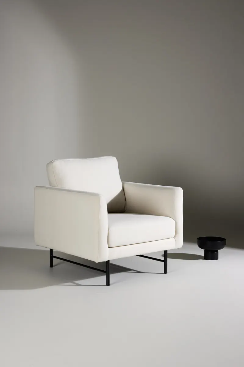 Sky Sessel mit Metallbeinen, im Wohnraum, Ansicht 1