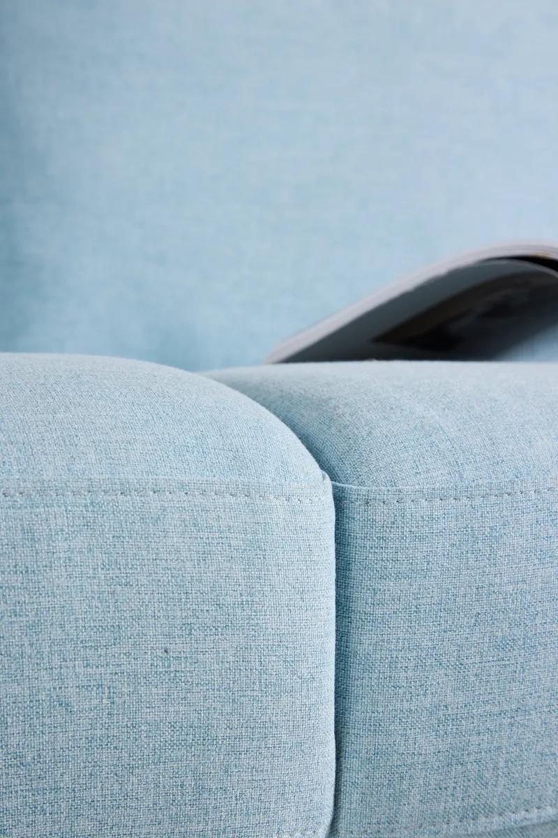 Sky 3-Sitzer-Sofa mit Metallbeinen in Blau, Gestell Whitewash, im Wohnraum, Ansicht 5