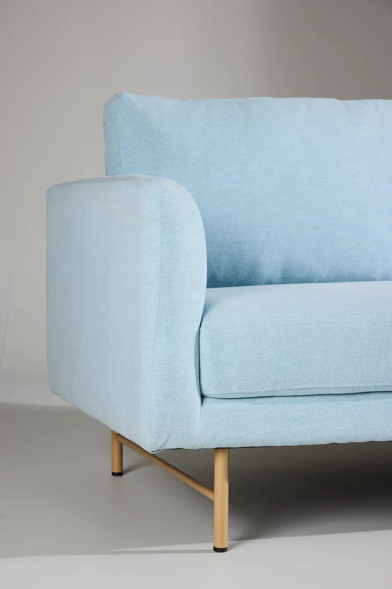Sky 3-Sitzer-Sofa mit Metallbeinen in Blau, Gestell Whitewash, im Wohnraum, Ansicht 2
